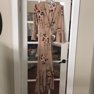 Shareen wrap maxi dress In nude floral